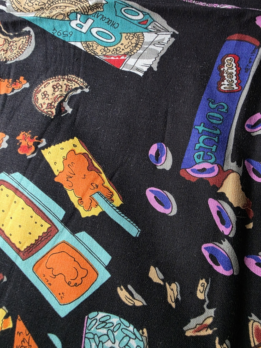 💛 90's Retro Fabric - Picture 4 of 7